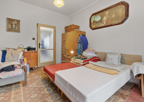 PRÍJEMNÝ A SLNEČNÝ 3I BYT S NEPRIECHODNÝMI IZBAMI A S LOGGIOU