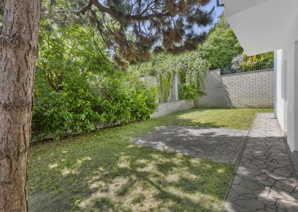 NOVOZREKONŠTRUOVANÝ 3PODLAŽNÝ ROD. DOM SO ZÁHRADOU POD LESOM