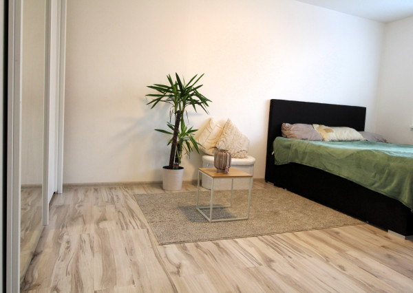 VEĽKÝ, ZREKONŠTRUOVANÝ 1I BYT AJ SO ZARIADENÍM V DÚBRAVKE