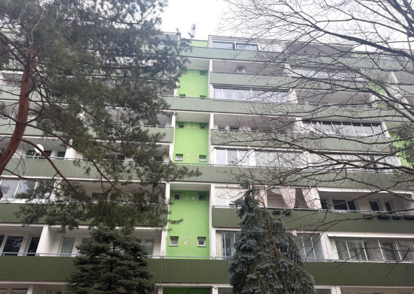 REZERVOVANÉ!!! ZREKONŠTRUOVANÝ 1I BYT S VEĽKOU LOGGIOU PRI LÍŠČOM ÚDOLÍ