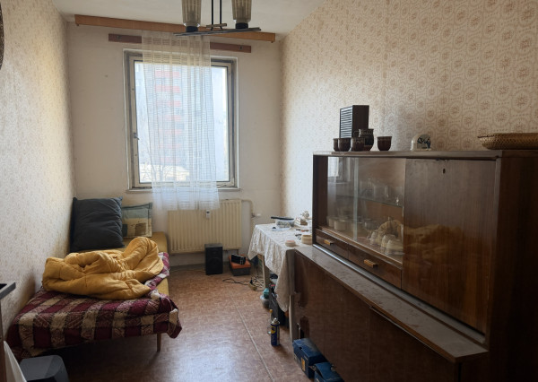 PREDANÉ!!! PREDAJ 2I BYTU VHODNÉHO NA REKONŠTRUKCIU NA Š. KRÁLIKA