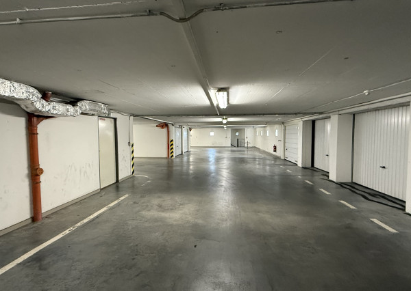 TOP!!! PRIESTRANNÁ GARÁŽ NA MAJERNÍKOVEJ