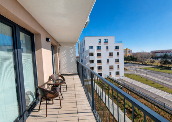 Prenájom 2izbového bytu v komplexe Rendez