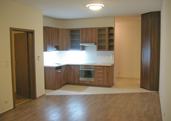 2 izbový byt na prenájom - Bosákova, Petržalka