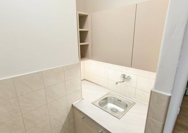 Štartovacia garsónka na predaj - Ružinov