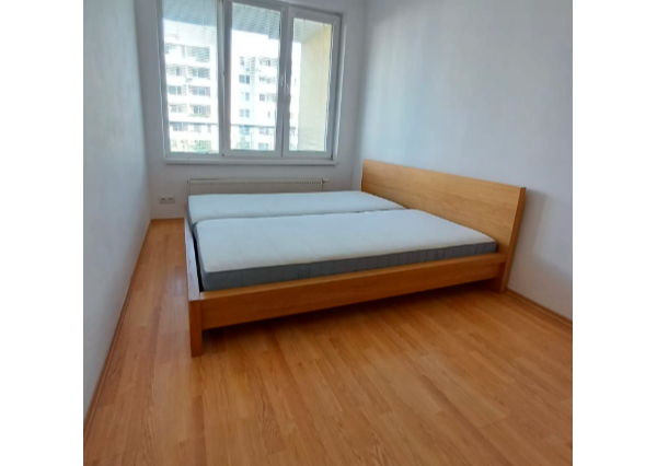 Na prenájom 2izbový byt v obľúbenej lokalite (Zimný štadión)