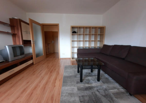 Tichý krásny 1-izbový byt v novostavbe s parkovacím státím na Kadnárovej ulici