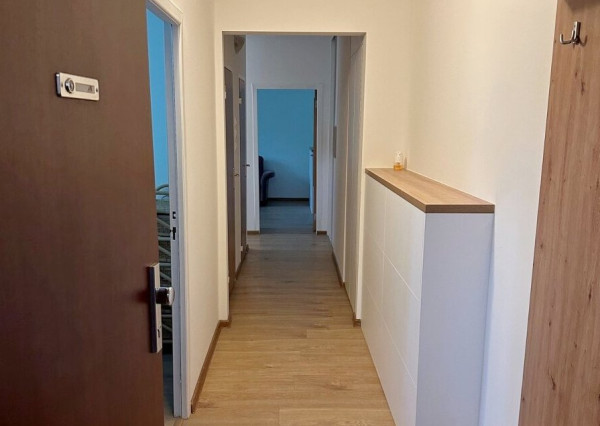 Prenájom 2IB - Petržalka - Poloreckého ulica