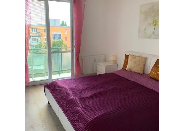 Kompletne zrekonštruovaný 2 izbový byt s balkónom pri Štrkovec