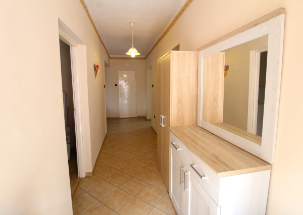 TOP!!! ZREKONŠTRUOVANÝ RD S VEĽKÝM POZEMKOM 939m2