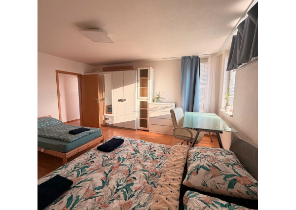 Veľkoryso riešený 4izbový byt na predaj, BA