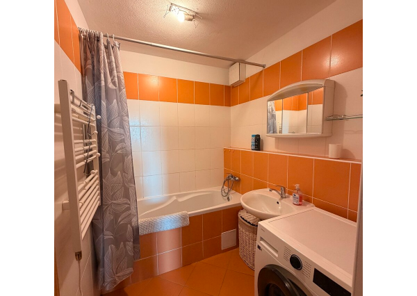 Veľkoryso riešený 4izbový byt na predaj, BA