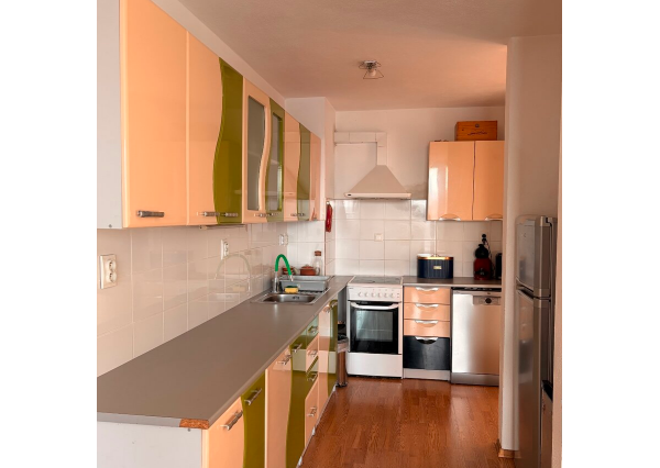 Veľkoryso riešený 4izbový byt na predaj, BA