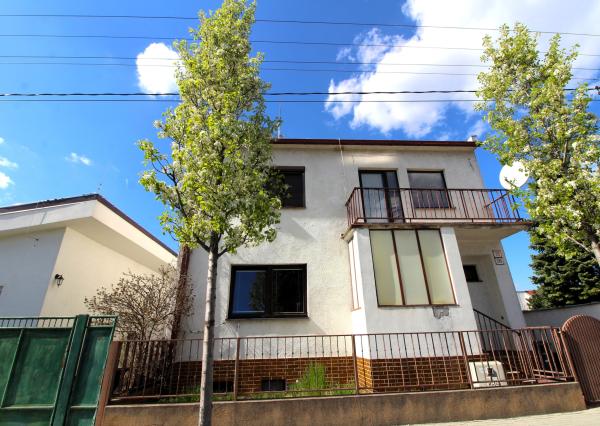 TOP!!! PREDAJ 2PODLAŽNÉHO ROD. DOMU SO ZÁHRADOU V IVANKE PRI DUNAJI