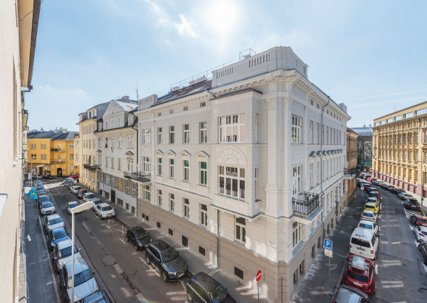 Luxusný 2-izbový byt s výhľadom na Bratislavský hrad – Gunduličova ulica