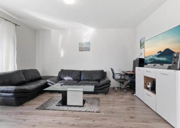 PREDAJ 5IZBOVÝ ROD. DOM SO ZÁHRADOU A PARKOVANÍM V NOVOSTAVBE