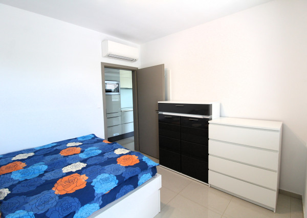 TOP!!! MODERNÝ 2I APARTMÁN S VEĽKÝM BALKÓNOM A PARKOVANÍM V NOVOSTAVBE