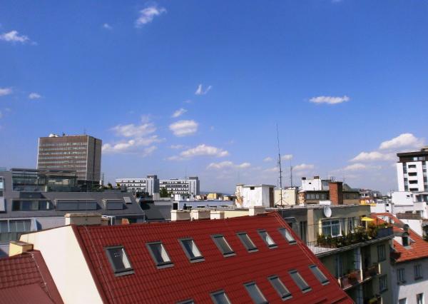 Štýlové bývanie v srdci mesta s veľkou terasou a panoramatickým výhľadom!