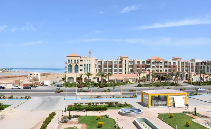 NÁDHERNÝ REZORT V ČASTI AL AHYA - HURGHADA - fotografia 3