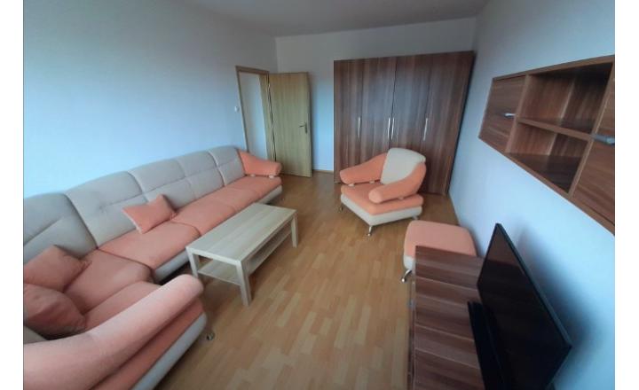 NOVOZREKONŠTRUOVANÝ 2I BYT S NEPRIECHODNÝMI IZBAMI NA KPT. RAŠU - fotografia 4