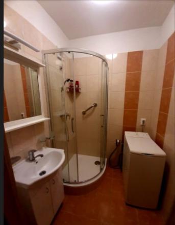 NOVOZREKONŠTRUOVANÝ 2I BYT S NEPRIECHODNÝMI IZBAMI NA KPT. RAŠU - fotografia 11