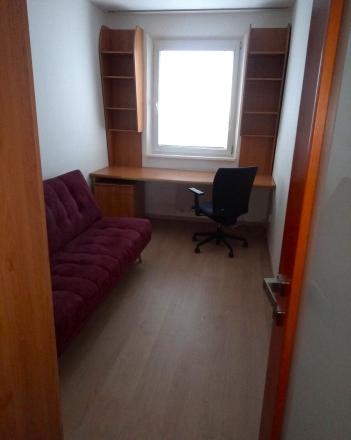 TOP!!! PRIESTRANNÝ 4I BYT S LOGGIOU NA DLHÝCH DIELOCH - fotografia 5