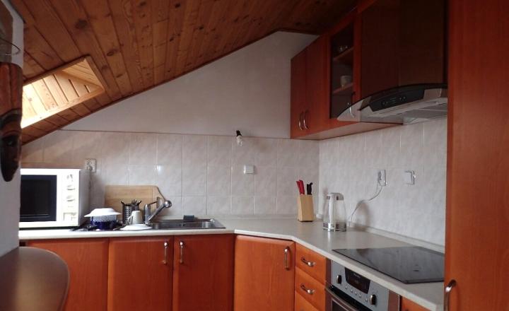 VEĽKÝ 4I PODKROVNÝ BYT S GARÁŽOU A ZÁHRADOU V MLYNSKEJ DOLINE - fotografia 5