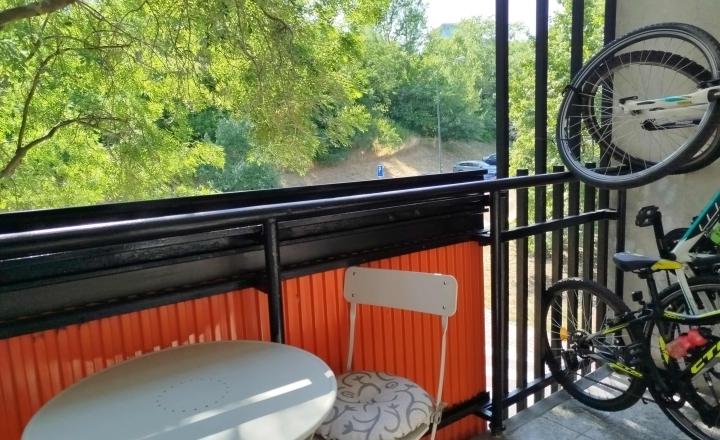 TOP!!! KRÁSNY 3I BYT S 2 BALKÓNMI NA JANOTOVEJ - fotografia 1