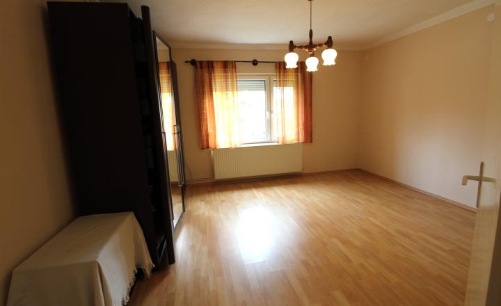 Predaný!!! ZREKONŠTRUOVANÝ RD S VEĽKÝM POZEMKOM 939m2 - fotografia 4