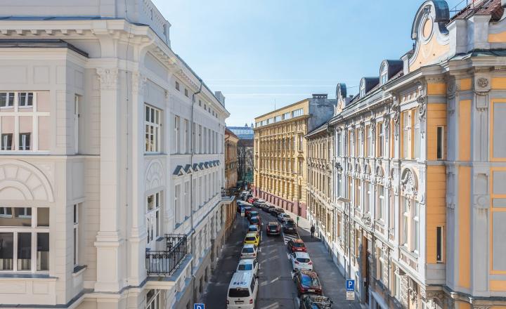 Prenajaté. Luxusný 2-izbový byt s výhľadom na Bratislavský hrad – Gunduličova ulica - fotografia 14