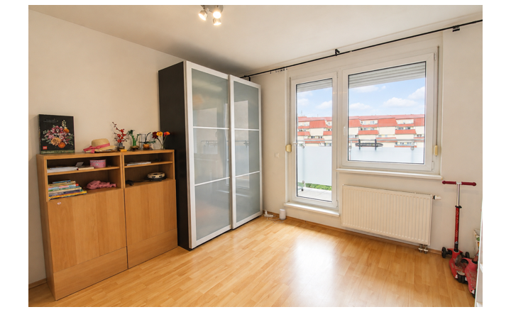 PRENAJATÉ!!! KRÁSNY, ZARIADENÝ 3I BYT S 2 BALKÓNMI A PARKOVANÍM NA KRESÁNKOVEJ - fotografia 4