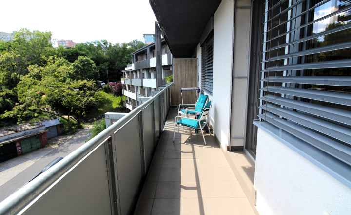 PRENAJATÉ!!! MODERNÝ 2I APARTMÁN S VEĽKÝM BALKÓNOM A PARKOVANÍM V NOVOSTAVBE - fotografia 3