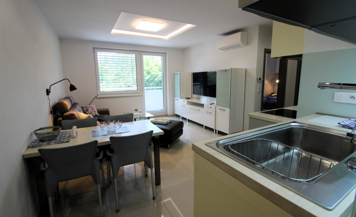 PRENAJATÉ!!! MODERNÝ 2I APARTMÁN S VEĽKÝM BALKÓNOM A PARKOVANÍM V NOVOSTAVBE - fotografia 7
