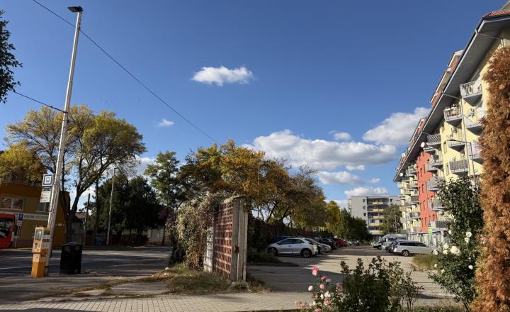 PRIESTRANNÝ 2I BYT (65 m²) S BALKÓNOM A VÝHĽADOM DO PARKU NA ZAČIATKU PETRŽALKY - fotografia 20
