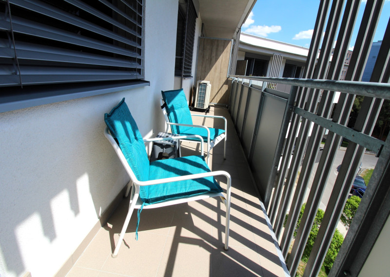 PRENAJATÉ!!! MODERNÝ 2I APARTMÁN S VEĽKÝM BALKÓNOM A PARKOVANÍM V NOVOSTAVBE