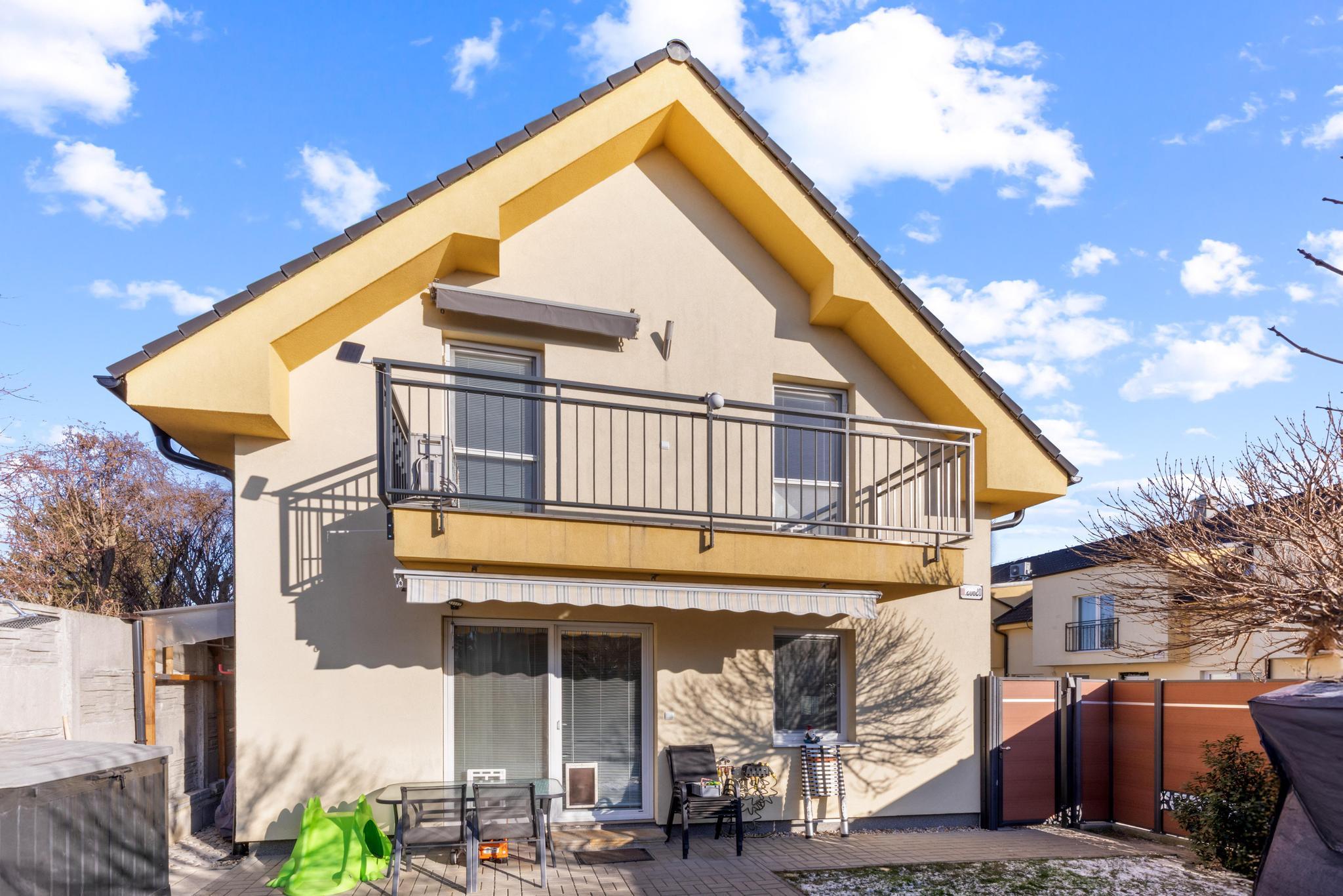 TOP!!! PREDAJ 2GENERAČNÉHO BYTU SO ZÁHRADOU V NOVOSTAVBE