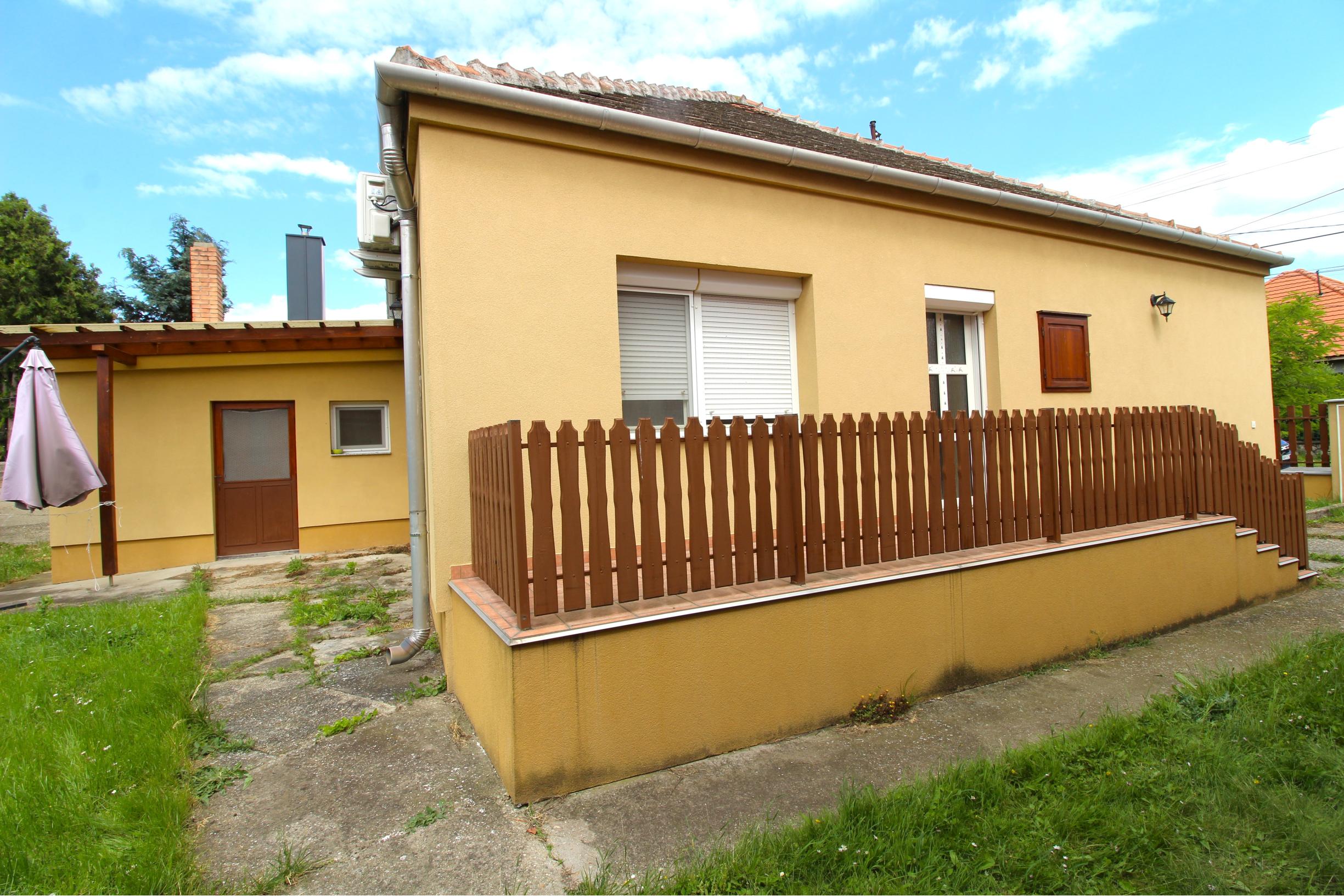 TOP!!! ZREKONŠTRUOVANÝ RD S VEĽKÝM POZEMKOM 939m2