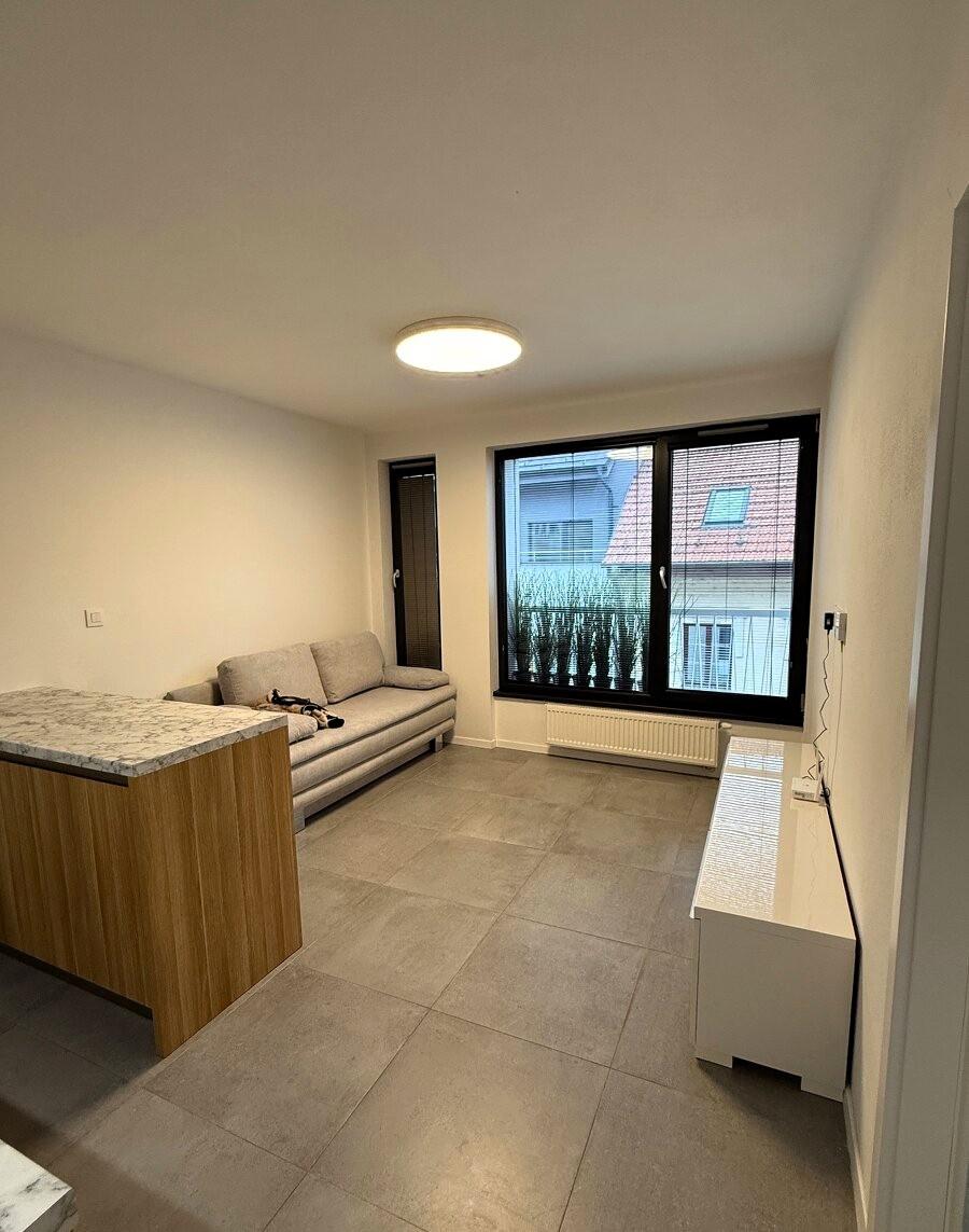 ŠTÝLOVÉ BÝVANIE V SRDCI STARÉHO MESTA – Moderný 2i byt v projekte Vila Ľadová