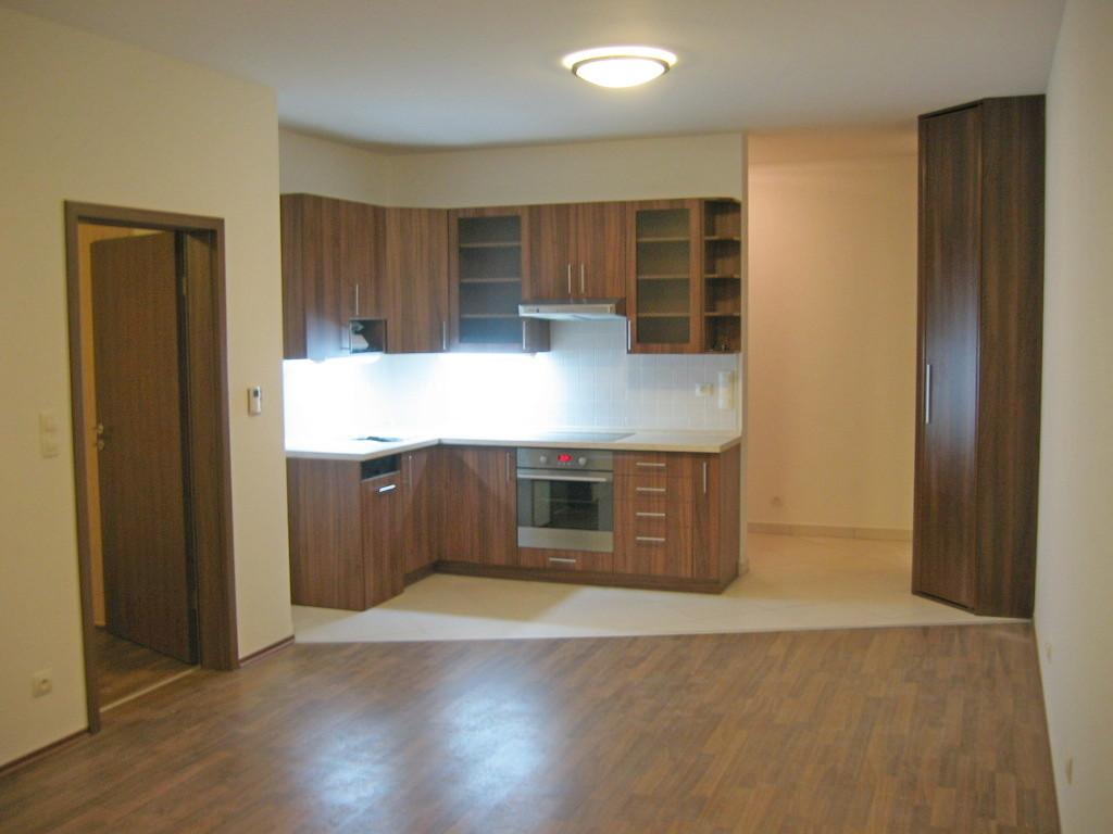 2 izbový byt na prenájom - Bosákova, Petržalka