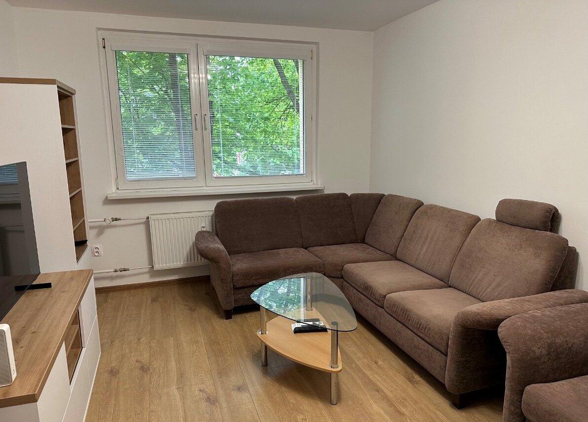 Prenájom 2IB - Petržalka - Poloreckého ulica